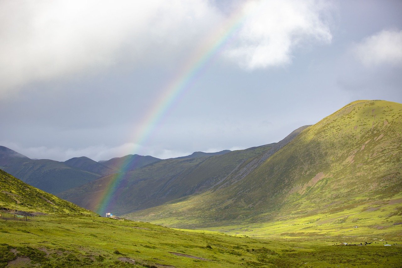 grassland, rainbow, mountains-8283155.jpg